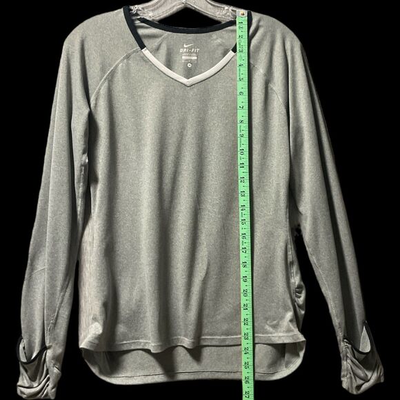 NIKE Woman Gray Top long sleeve Dri Fit Running Yoga Gym SZ/ M - Picture 6 of 8